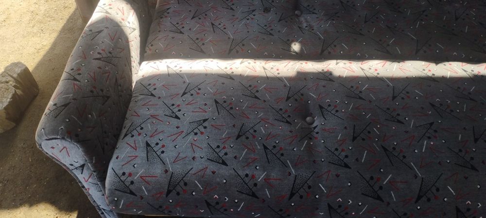 Продам диван в хорошем состоянии