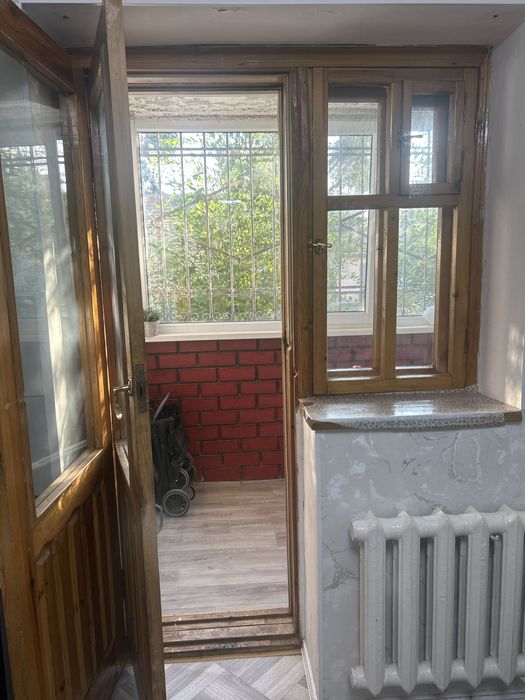 Продам двери деревянные