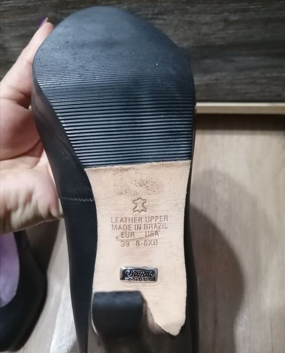 Продам кожаные туфли