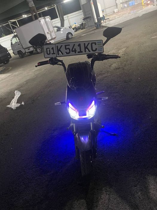 Skuter sotiladi 80 km yuradi 1ta zaradkada