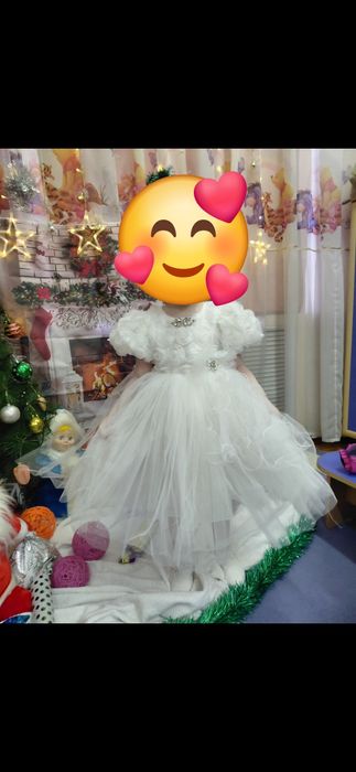 Нарядное платье.