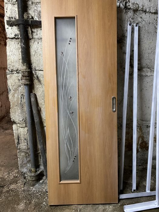 Продам     Двери