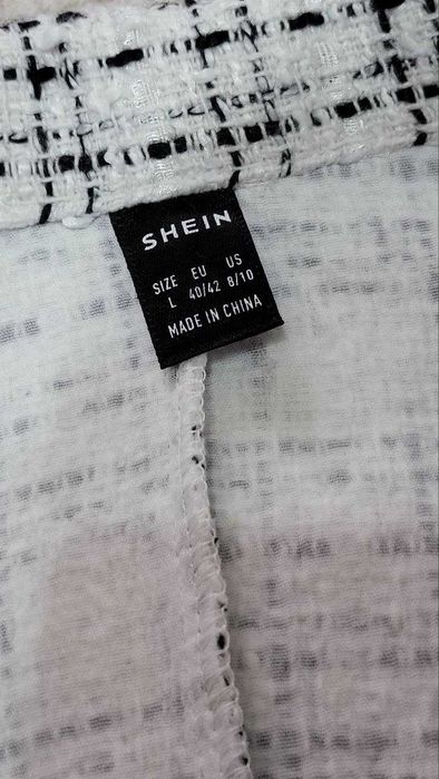 Продаю НОВЫЙ твидовый костюм(пиджак+юбка).