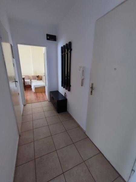 Дава се под наем Двустаен апартамент в Бургас, Братя Миладинови - 70 кв.м за 398.82 € - Снимка #5