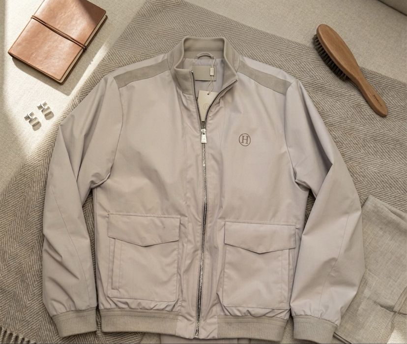 Продам ветровку (для лето)