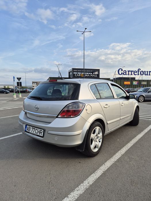 Opel Astra H 1.6 105CP