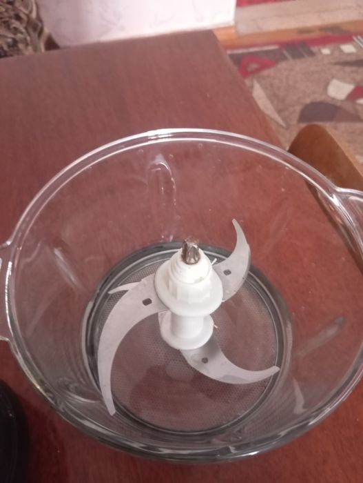 Продам кухонный измельчитель