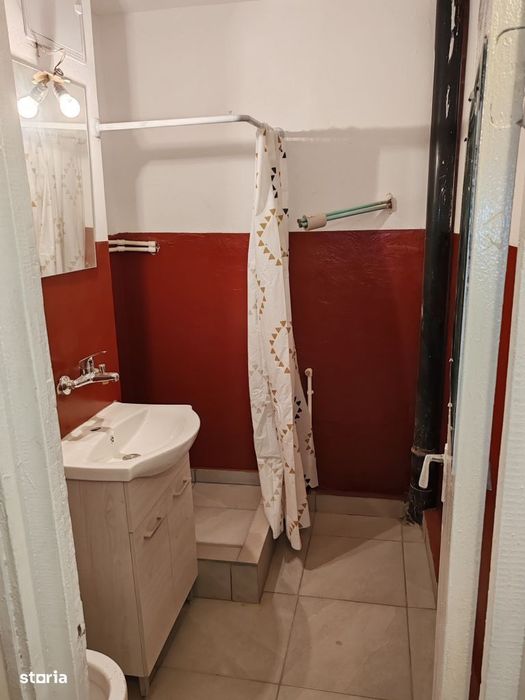 Garsoniera de vanzare 23 mp utili , str Cojocnei