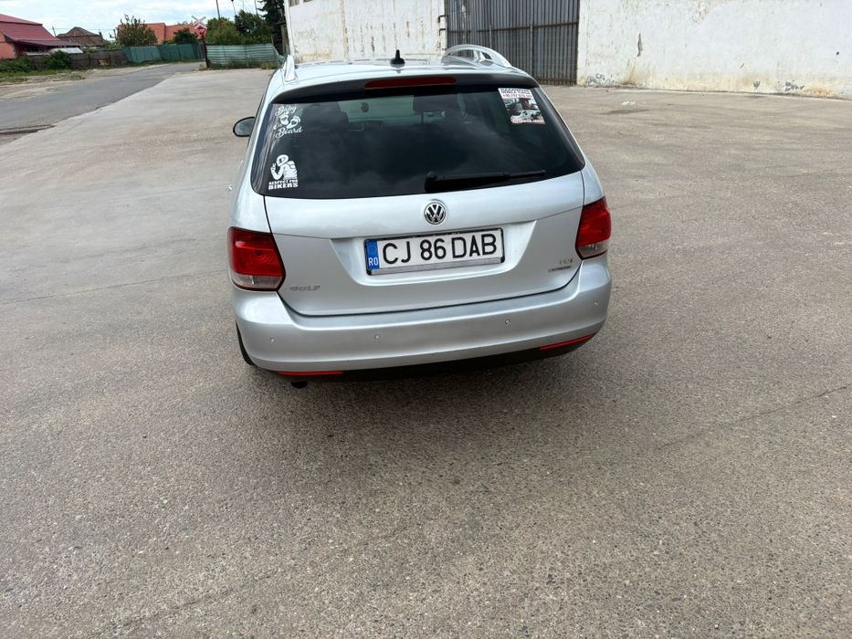 Volkswagen Golf VI