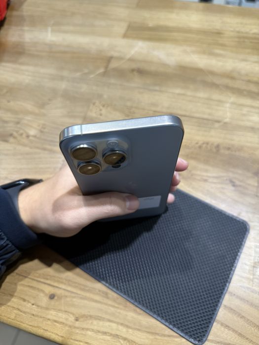 Iphone 15 pro max 256 гб 84%