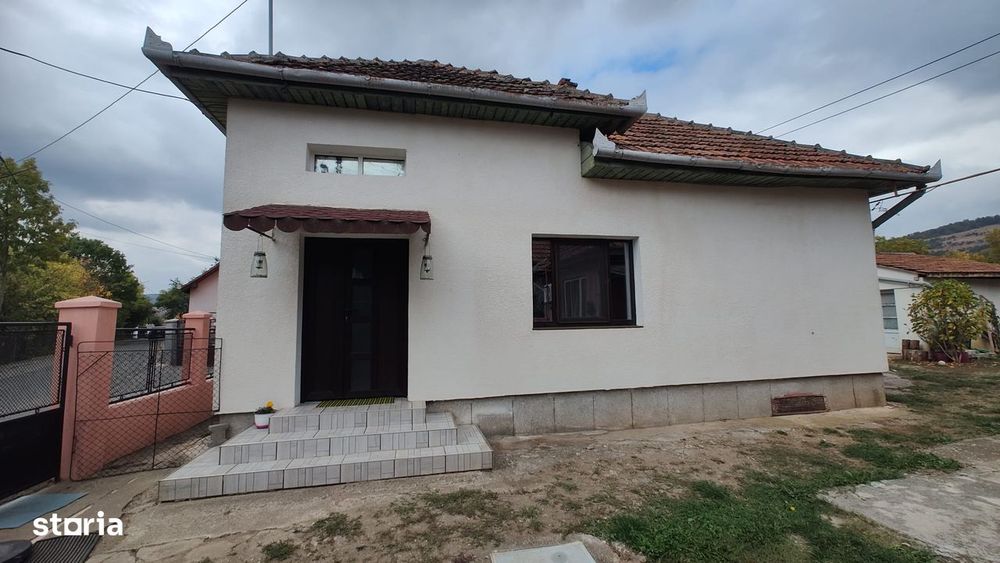 Casă De Vânzare În Șoimuș – Poziție Centrală, Teren 1.479