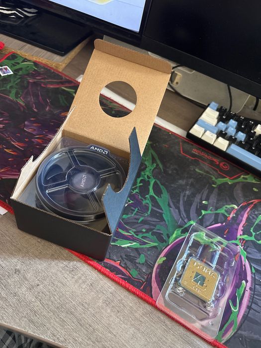 Procesor AMD Ryzen 5 2600 + Cooler Wraith Stealth Nou Nout