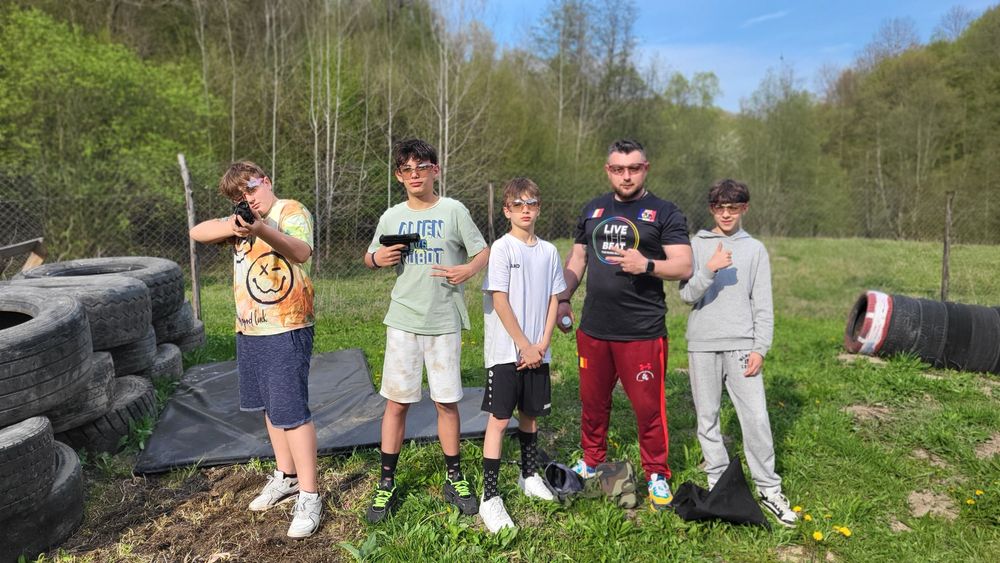 Airsoft (Camping Parcul de Aventură Strategy))