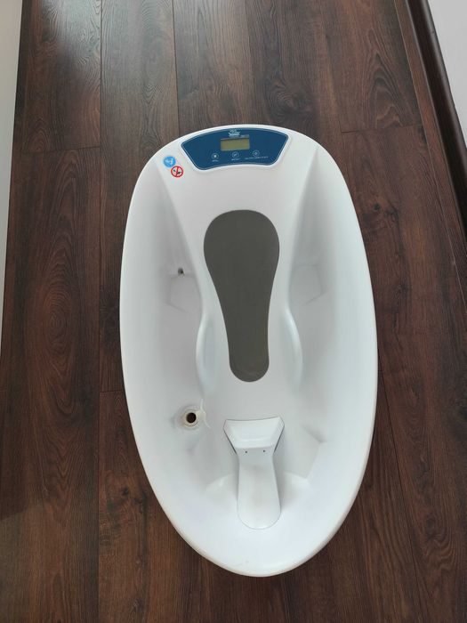 Бебешко корито с термометър