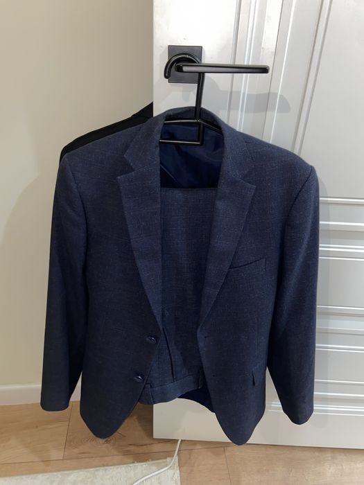 Стильный мужской костюм Cesare Mariano (Италия) — идеальное состояние