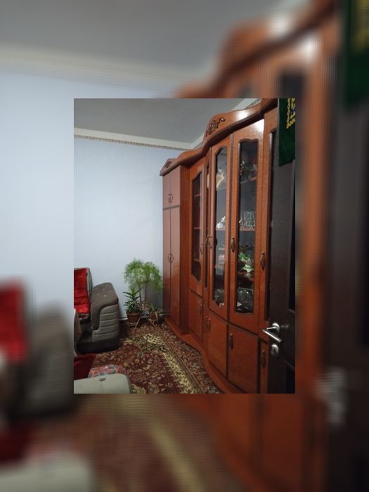 Фаргона шахар, аэропорт коттедж,ховли сотилади. 2сотикли коттедж