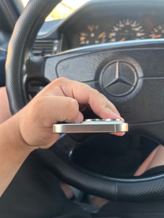 iPhone 16 про 256 гб