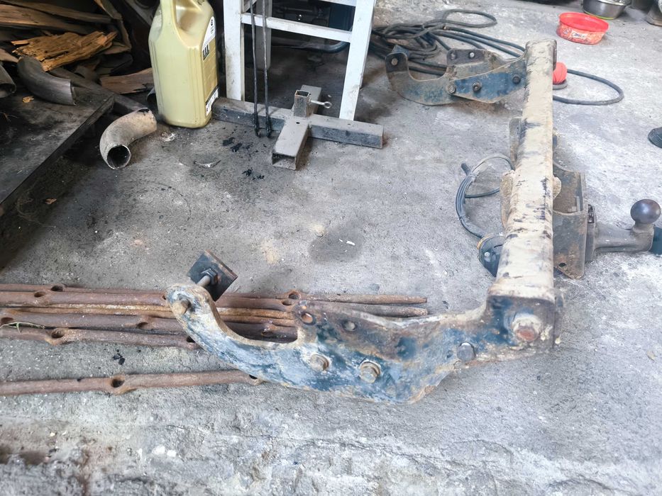 Теглич Toyota hilux