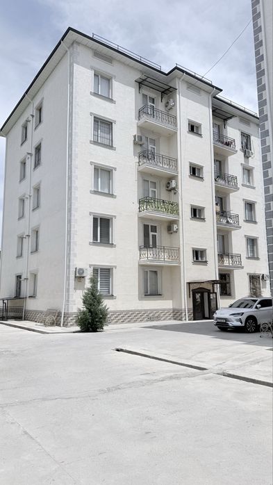 Уй сотилади 2 хонвл . Таййор ремонти билан Новостройка