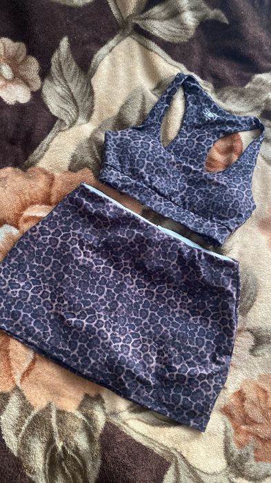 Спортивный костюм с юбкой-шортами