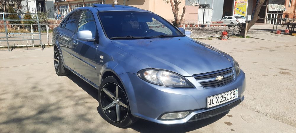 Gentra 3 poz sotiladi