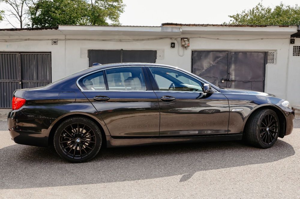 BMW Seria 5 2011 — imagine 4