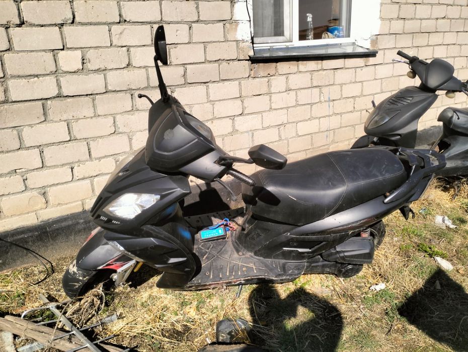 Срочно продам скутера