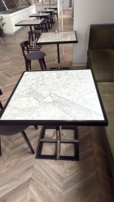 Столы мраморные