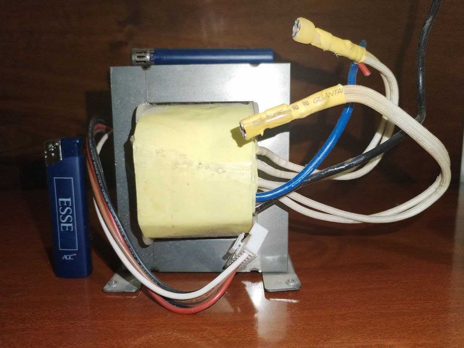 Трансформатор 1000Вт 220В (140-285V)