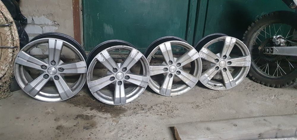 Продам диски стояли на Пассат В5