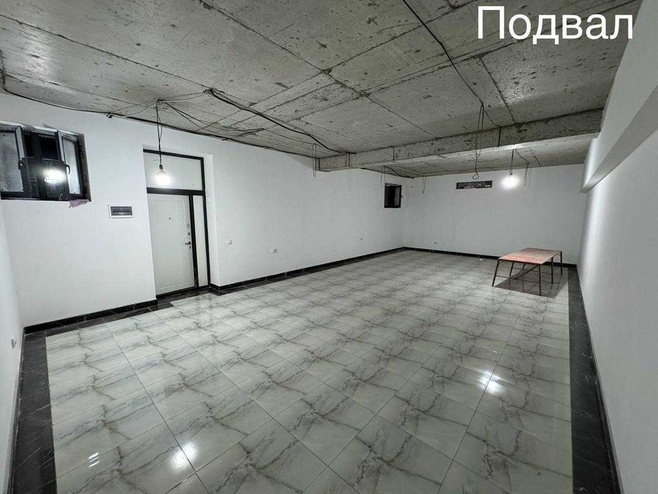 Продается отдельно стоящее здание 400м2 Ул. Мунаввар 3этажа +подвал