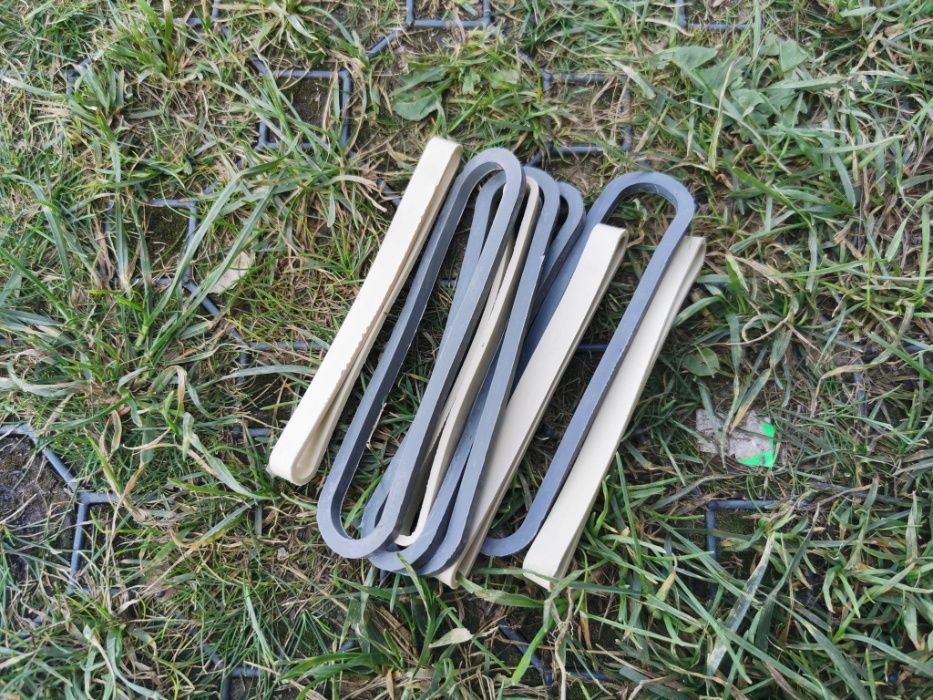 Монтажен комплект за палатка - колчета, гумен чук, въже, ластици и др