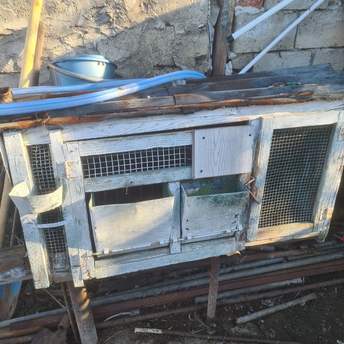 Coteț  iepuri din fier