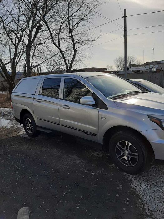 автомобиль Ssang Yong