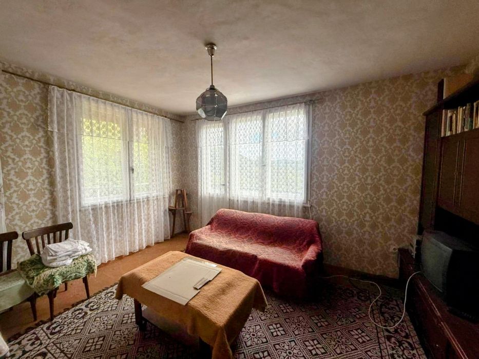 Продава се къща в село Ерул, област Перник