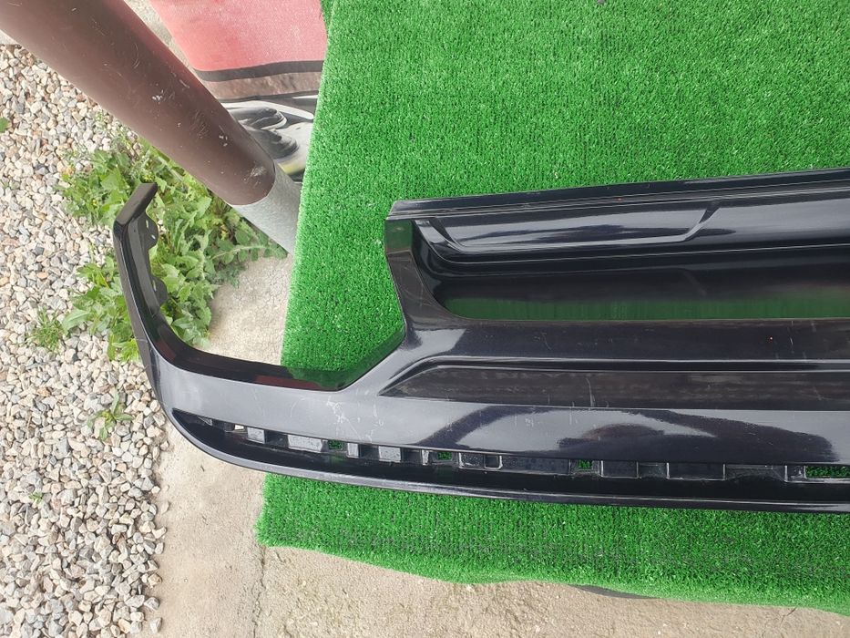 Volkswagen Touareg |||.18г Bumper (Спойлер)