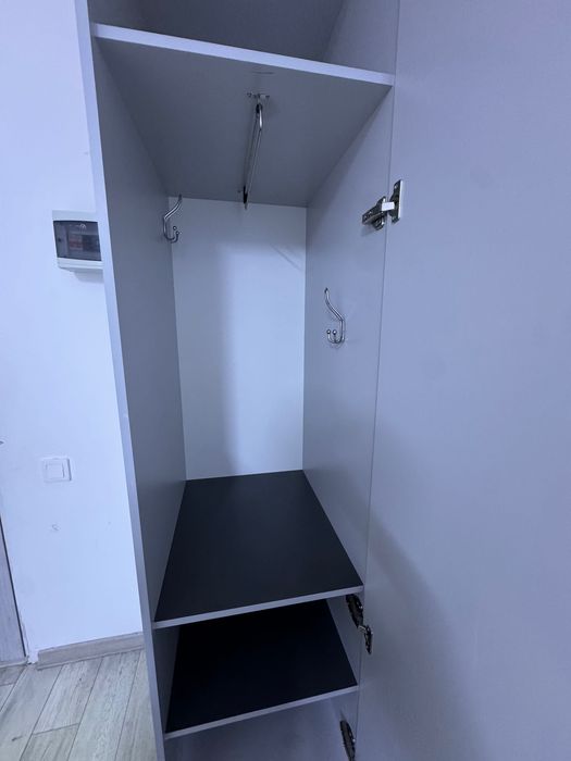 Шкаф СРОЧНО, в идеальным состоянии