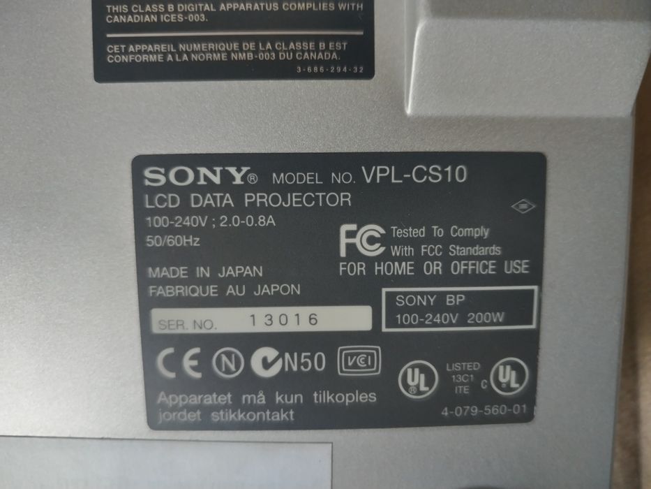 Videoproiector Sony vpl-cs10