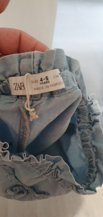 Pantaloni scurti si bluza zara
