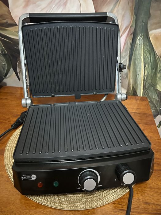 Grătar  electric Switch On CG-A001, 2000 W, Negru/Gri