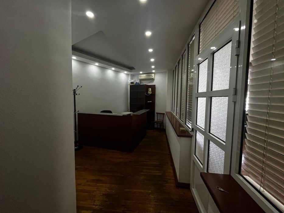 Аренда под офис 2 минут от метро Айбек! 2 комната С Мебелью! 850$