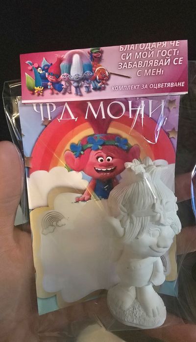 Творчески комплект –подаръчета за деца с гипсови фигурки за оцветяване