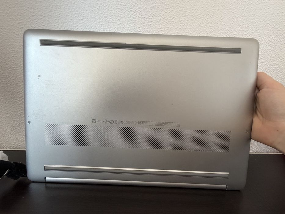 Laptop HP 15s - AMD Ryzen 5 5500U, 8GB RAM, SSD 512GB, Windows 11