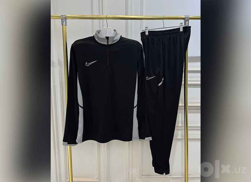 Новый футбольный спортивный костюм Nike, размер M