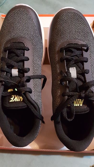 Нови маратонки Nike