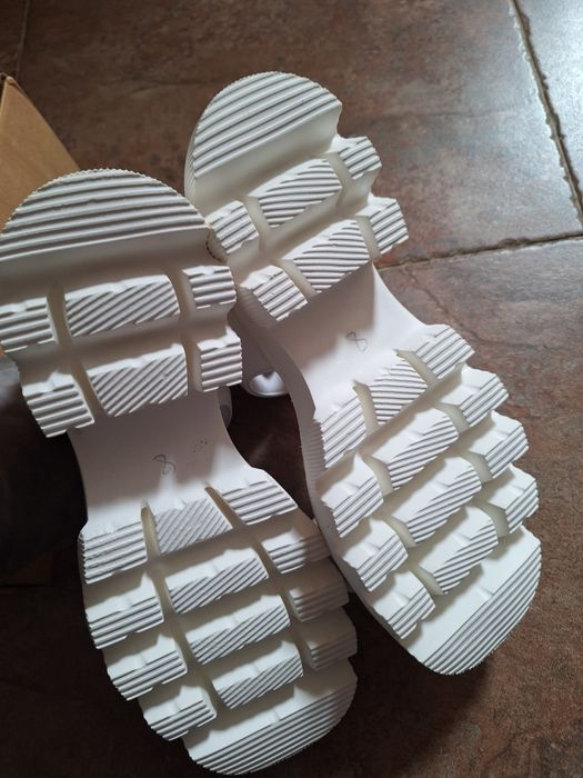 Нови сандали естествена кожа