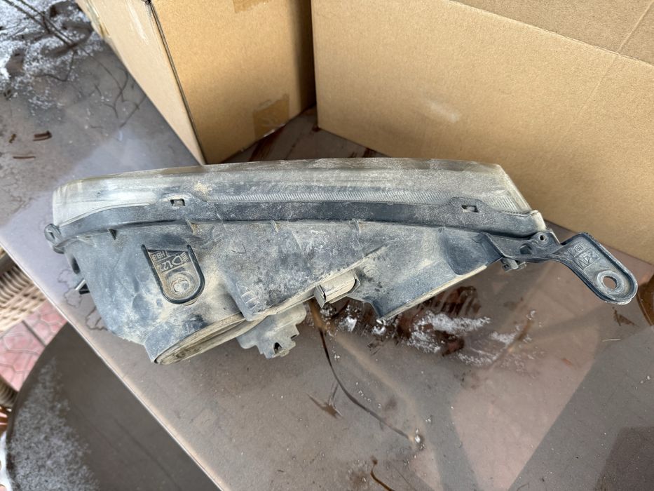 Фары toyota ipsum 1996