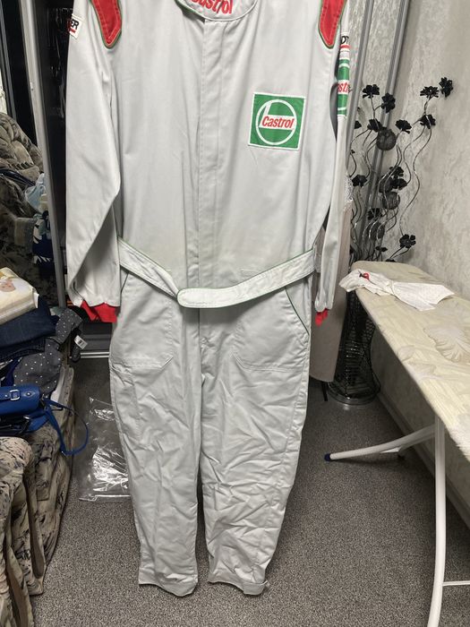 Комбинизон .