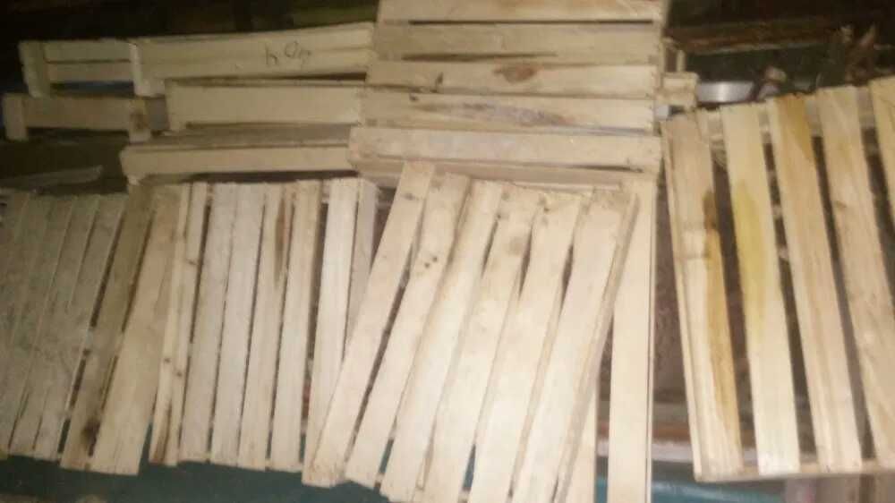 Продам дрова дешево  3 куба  (для бани)