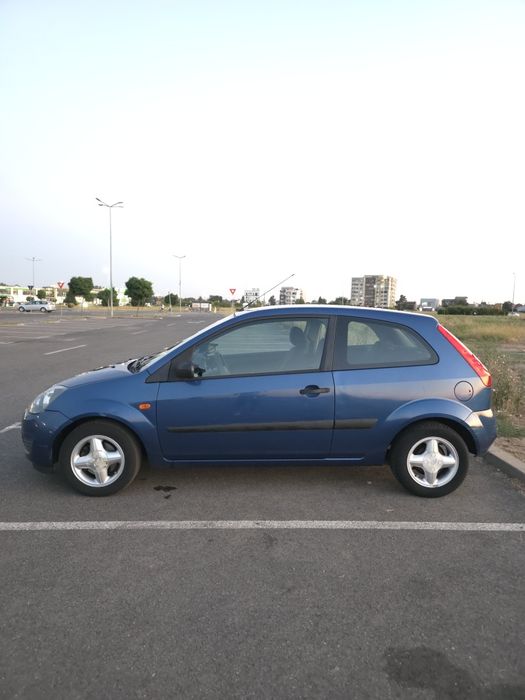 Ford Fiesta 2007 – 1.3 benzină, 69 CP – Fiabilă, economică, întreținută.